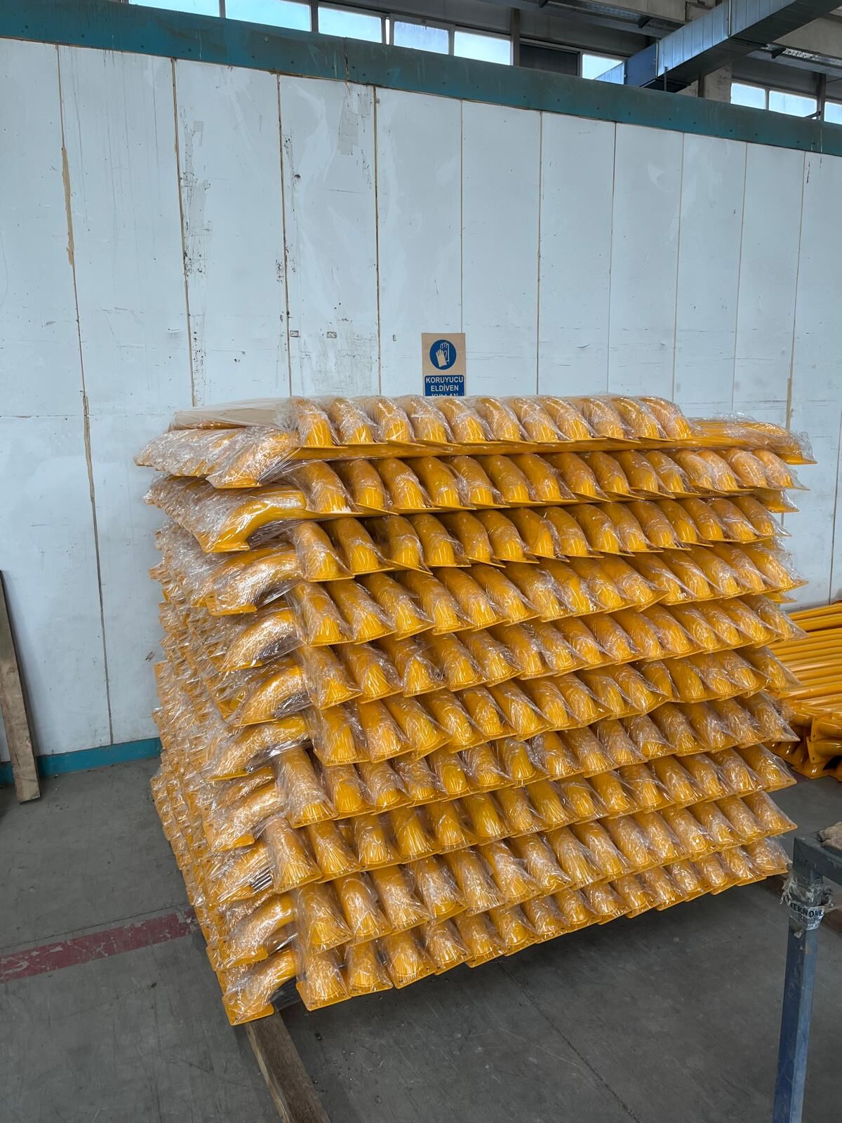 Araç Stoperi Otopark Stoperi Sonlandırma Bariyeri 180 cm Ø76mm